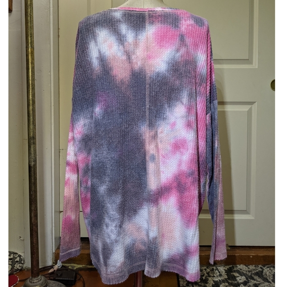 Tie-Dye Long Sleeve - Picture 2 of 5
